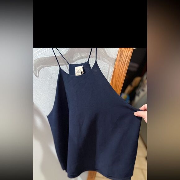 Paper Crane Sleeveless Thin Strap Top Size Women's Medium Navy - Picture 3 of 7